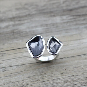 Designer Retro Irregular Crystal Antique Silver-plated Ring