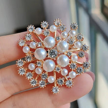 Snowflake Pearl Crystal Brooch