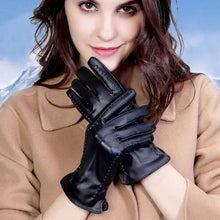 Sheepskin Warm Plush Velvet Short Thin Screen Leather Gloves