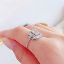 Huitan Sparkling Cubic Zirconia Square-shaped Wedding Ring